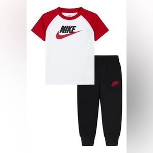 NEW Nike Set, Kids 7/L
